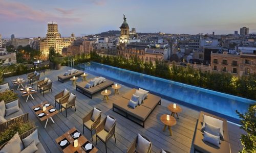 5 terrazas para vivir la noche de Barcelona desde el aire.