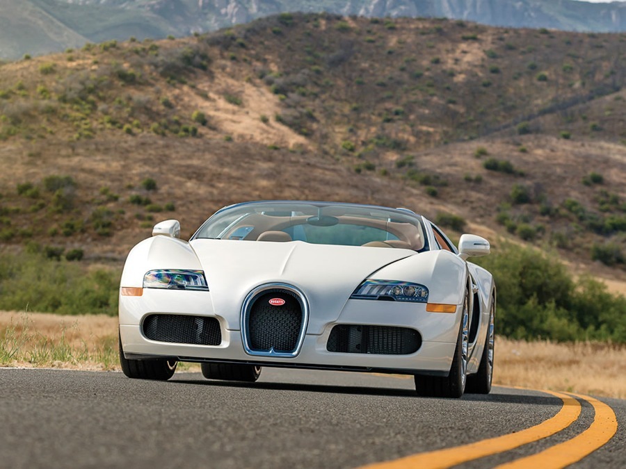 imagen 1 de A subasta un Bugatti Veyron Grand Sport único en el mundo.