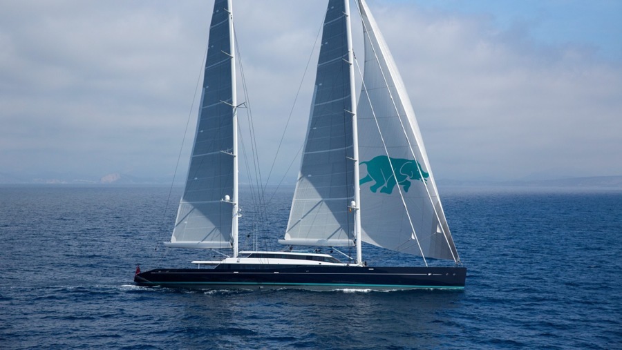 imagen 5 de El velero más espectacular para unas vacaciones en el Mediterráneo.