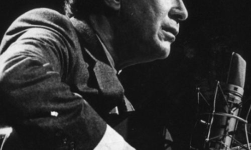 Celebramos el nacimiento del músico brasileño João Gilberto.