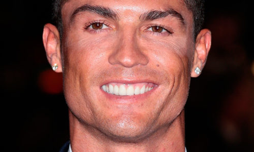 Cristiano Ronaldo: el deportista que más gana del mundo.