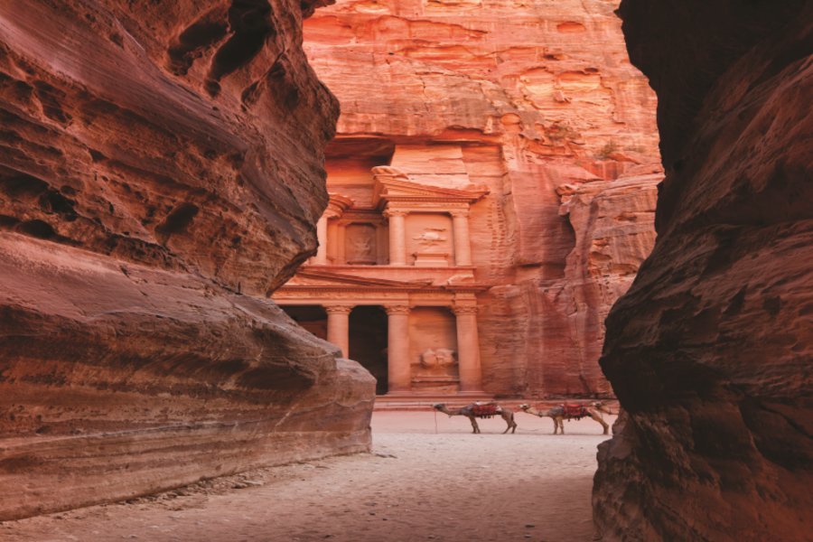 imagen 3 de Jordania confirma el descubrimiento de un nuevo monumento en Petra.