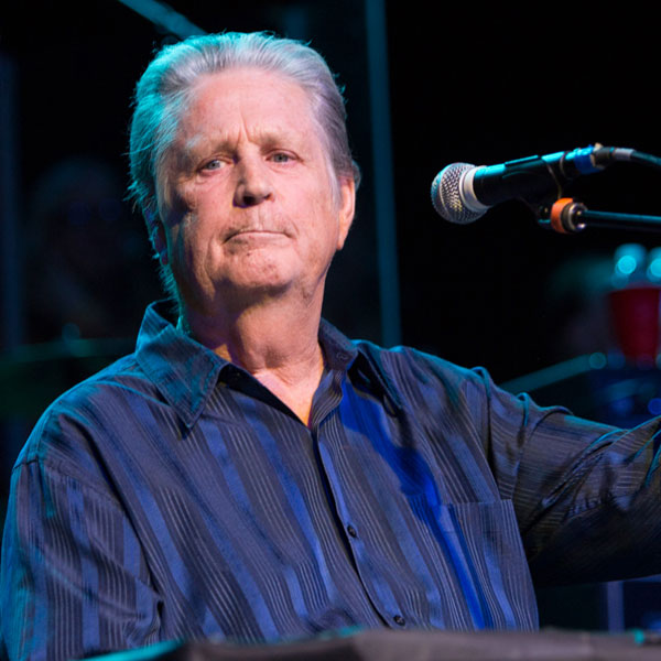 Vídeo: Emotivo ejercicio de nostalgia en Primavera Sound con la leyenda del  pop Brian Wilson, líder de The Beach Boys.