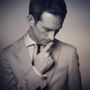 La nueva súper estrella inglesa del jazz, Anthony Strong, actuará en Barcelona el próximo 22 de julio.