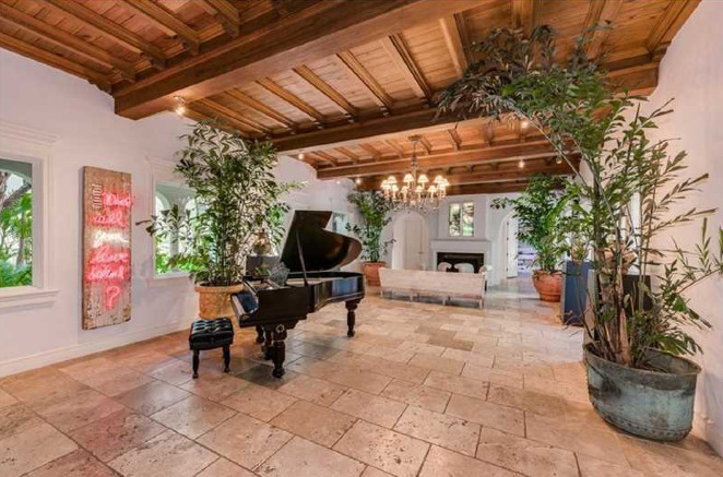 imagen 10 de Así es la casa de Lenny Kravitz en Miami que se vende por 25 millones de dólares.