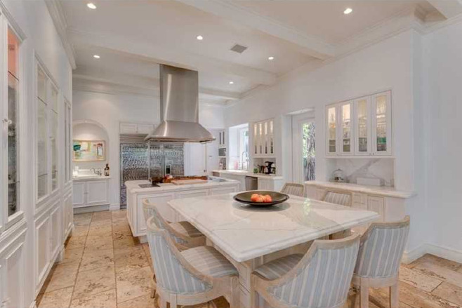 imagen 13 de Así es la casa de Lenny Kravitz en Miami que se vende por 25 millones de dólares.