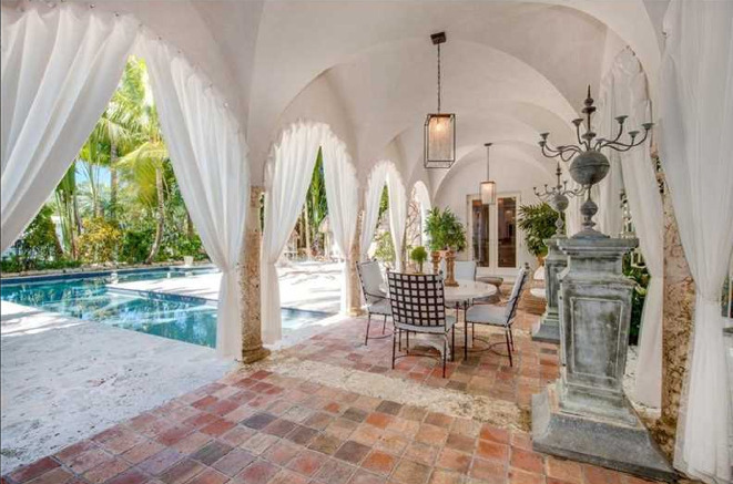 imagen 6 de Así es la casa de Lenny Kravitz en Miami que se vende por 25 millones de dólares.
