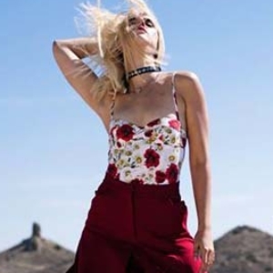 Bailar hasta que se ponga el sol y se enciendan las hogueras con MØ.