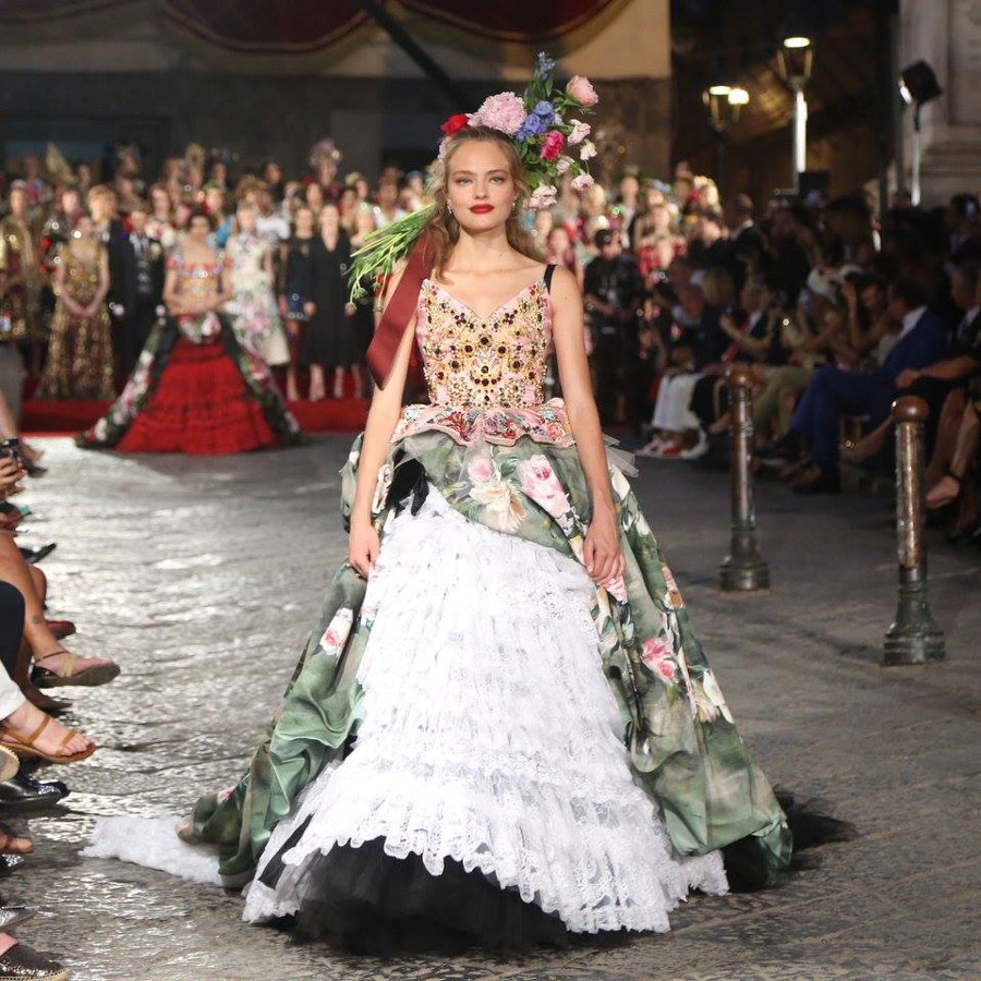 imagen 3 de Dolce y Gabbana: Desfile de Alta Costura en Nápoles.