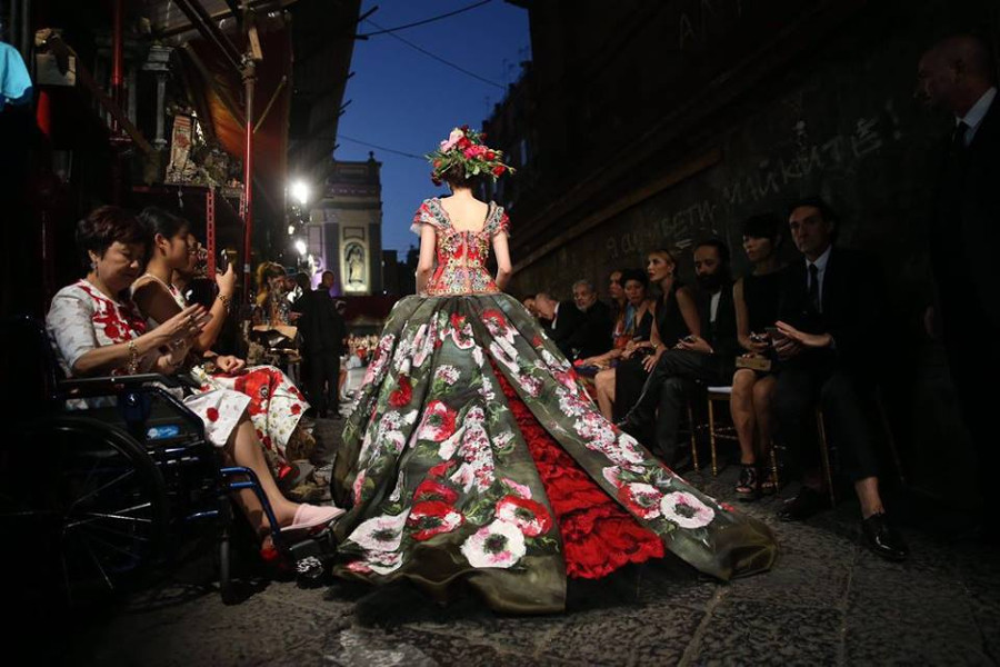 imagen 2 de Dolce y Gabbana: Desfile de Alta Costura en Nápoles.