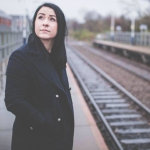 En su nuevo single, Lucy Spraggan se enfrenta al problema del suicidio.