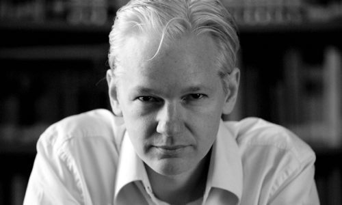 Julian Assange, el más hábil de los espías digitales y padre de Wikileaks.