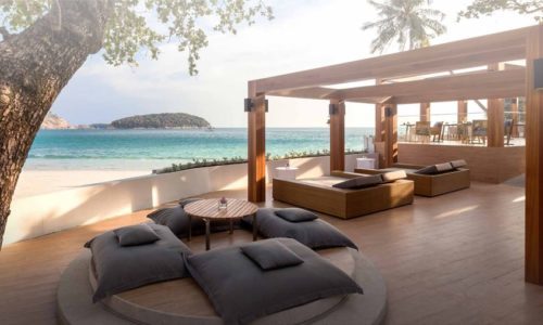 Nai Harn, un nuevo hotel en la mejor playa de Tailandia.