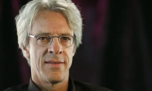 Stewart Copeland, el maestro del ritmo sincopado.