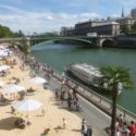 Un baño de sol en la playa de París.