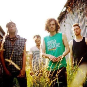 Una nueva e interesante banda procedente de Irlanda: Funeral Suits.