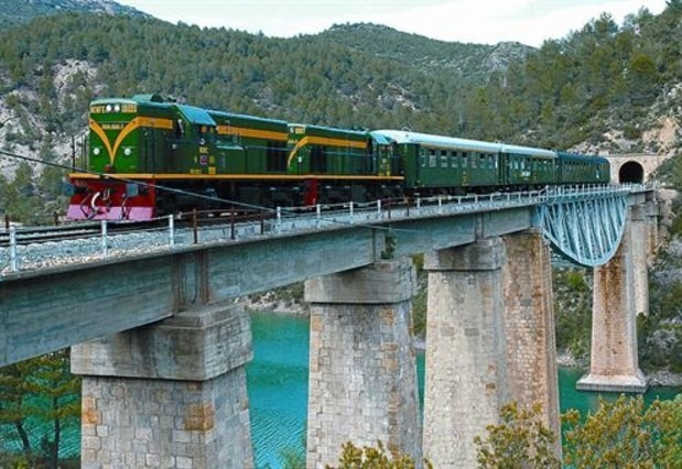 Tren dels Llacs (Lleida)
