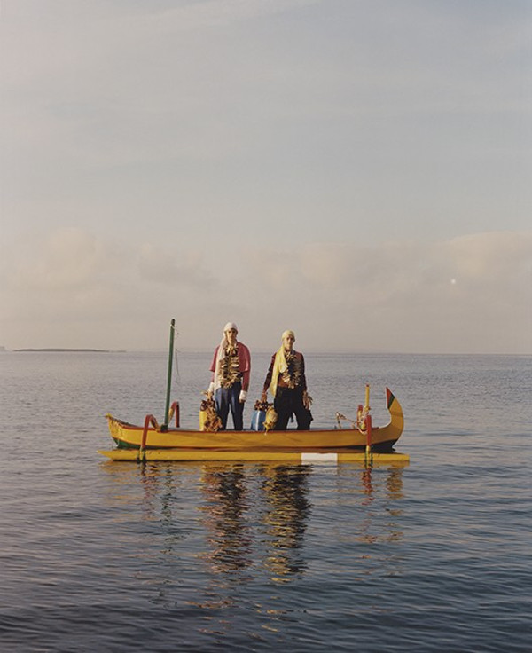 imagen 1 de Como gancheros en «El Río que nos lleva», el hombre es aventurero para Loewe.