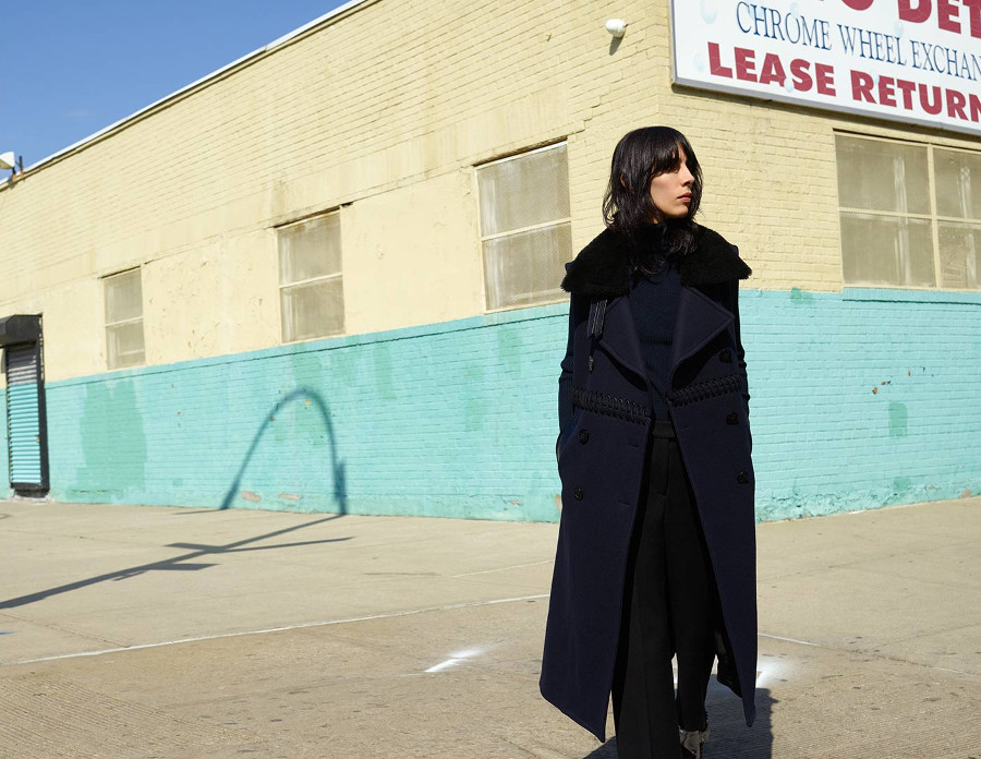 imagen 3 de Jamie Bochert es la musa de la campaña de otoño-invierno de Phillip Lim.