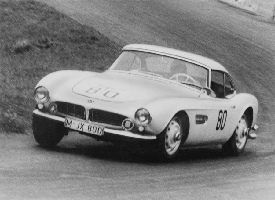 imagen 3 de Puesta de largo del BMW 507 de Elvis en California.