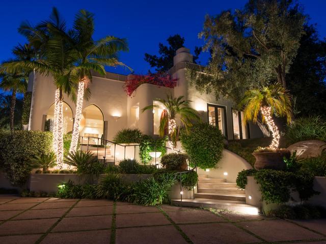 imagen 6 de Se vende la casa en la que vivió Cher y también Eddi Murphy.