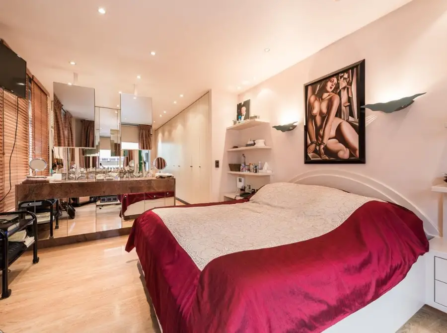 imagen 8 de 1.650.000 euros y una moderna vivienda en la vieja Europa.