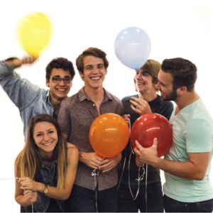 “Existimos para compartir lo que amamos con la esperanza que tú ames lo que compartimos”, The Welcome Home.