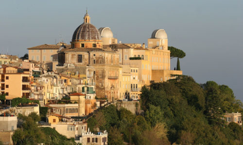 Castel Gandolfo, el último secreto del Vaticano, abre sus puertas.
