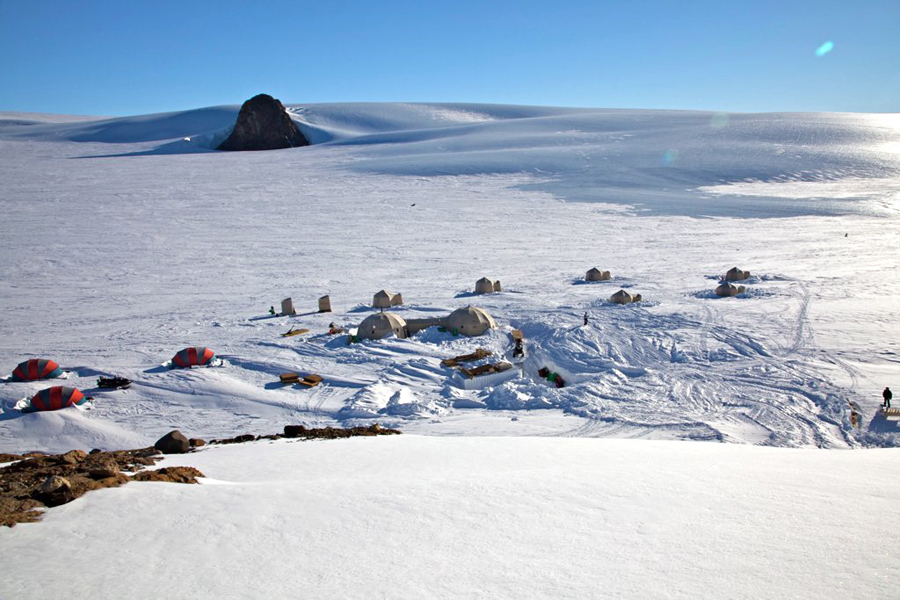 imagen 12 de Glamping en la Antártida en domos de cinco estrellas.