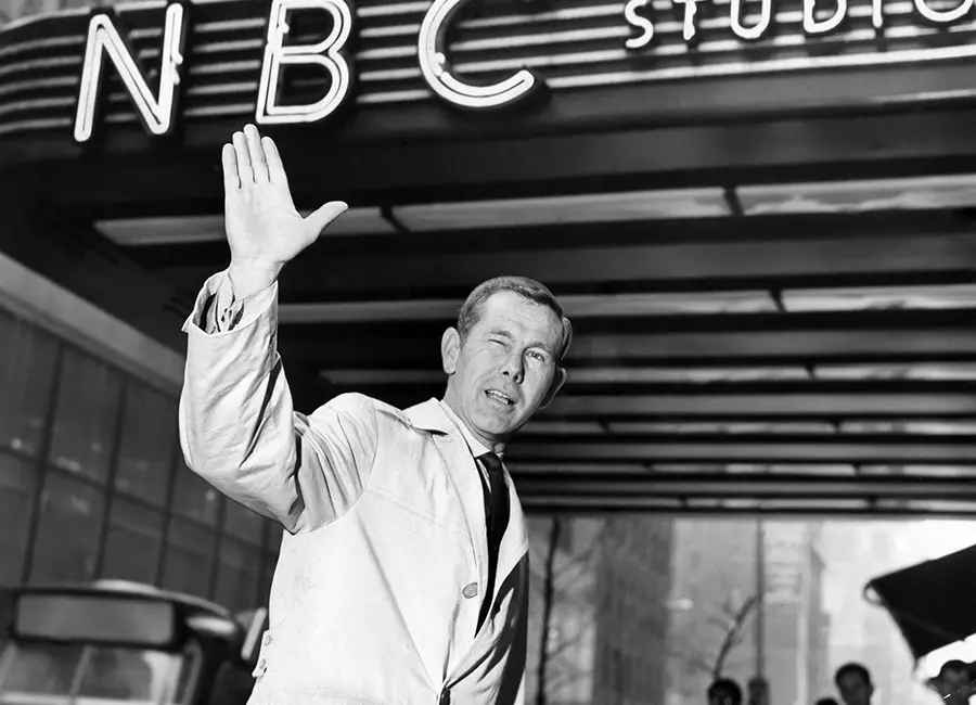 La única cosa que el dinero puede darte es la libertad de no tener que preocuparte por el dinero.