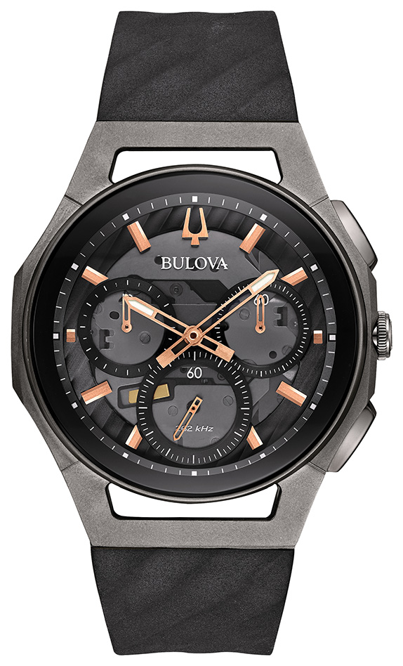 imagen 4 de La firma de relojes Bulova ameriza en España.