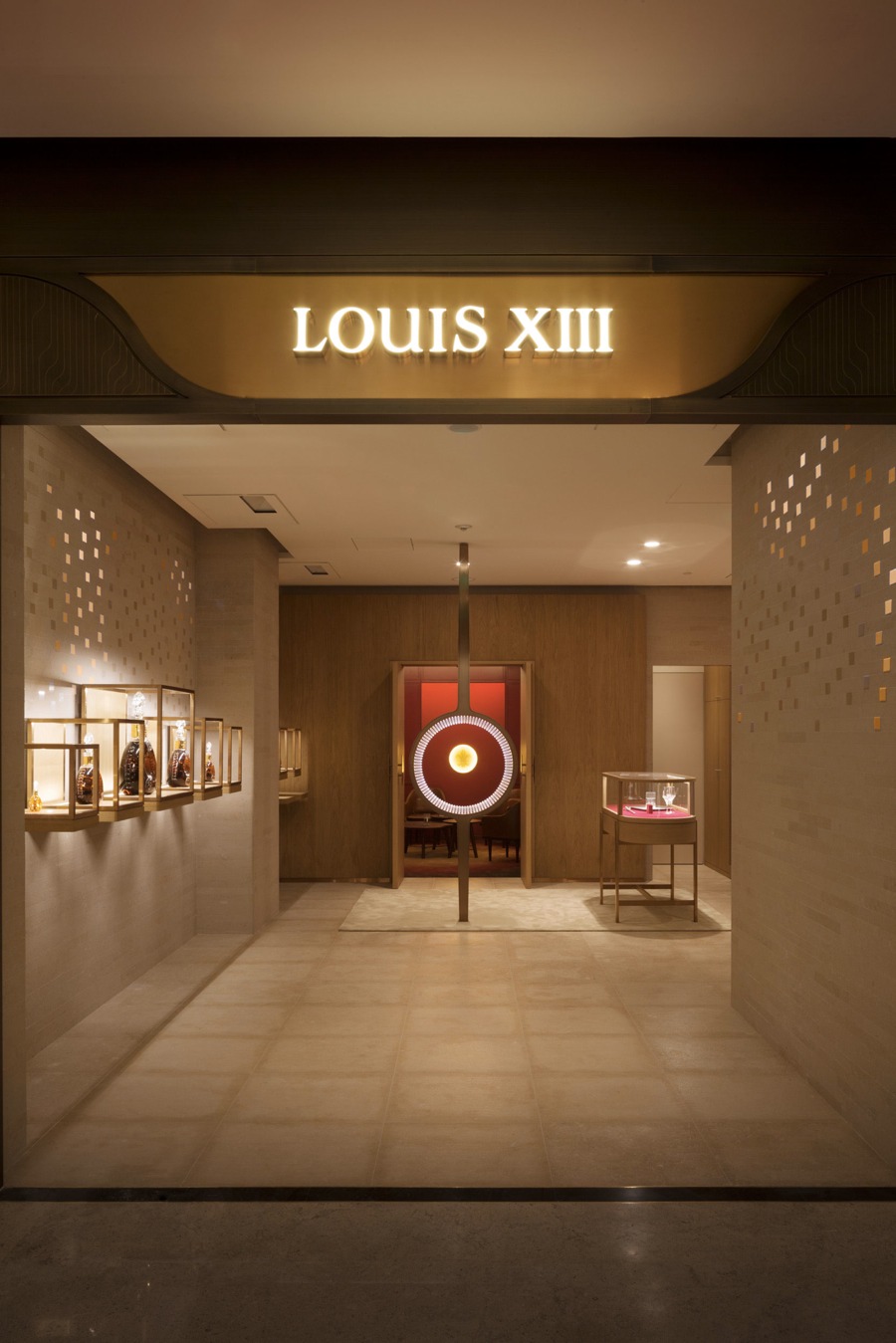 imagen 9 de La primera boutique de Louis XIII está en Beijing.