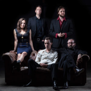 Midnight Scavengers de gira por Europa para presentar su álbum de debut.