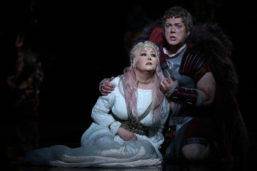 imagen 5 de Norma regresa al Teatro Real tras un siglo de ausencia.