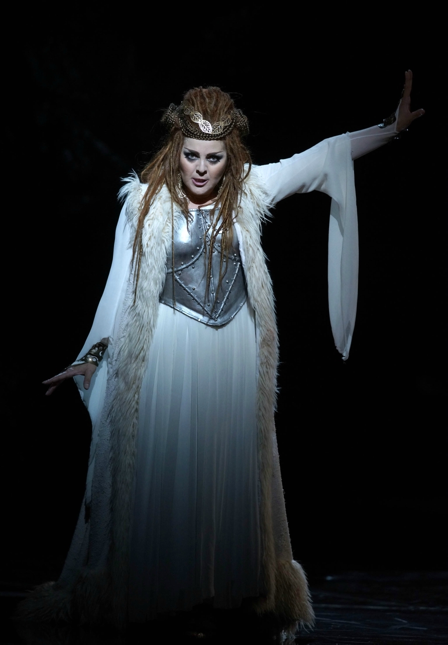 imagen 7 de Norma regresa al Teatro Real tras un siglo de ausencia.
