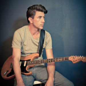 Entre la tradición, el pasado y el futuro, empieza la gira española de Luke Winslow King.