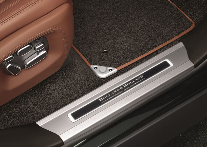 imagen 9 de Range Rover Holland & Holland, o como ser el más elegante en cualquier terreno.