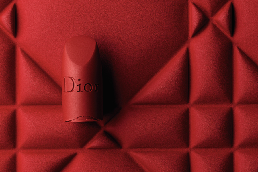 imagen 1 de Rojo sobre rojo, Dior reformula la barra de labios más icónica.