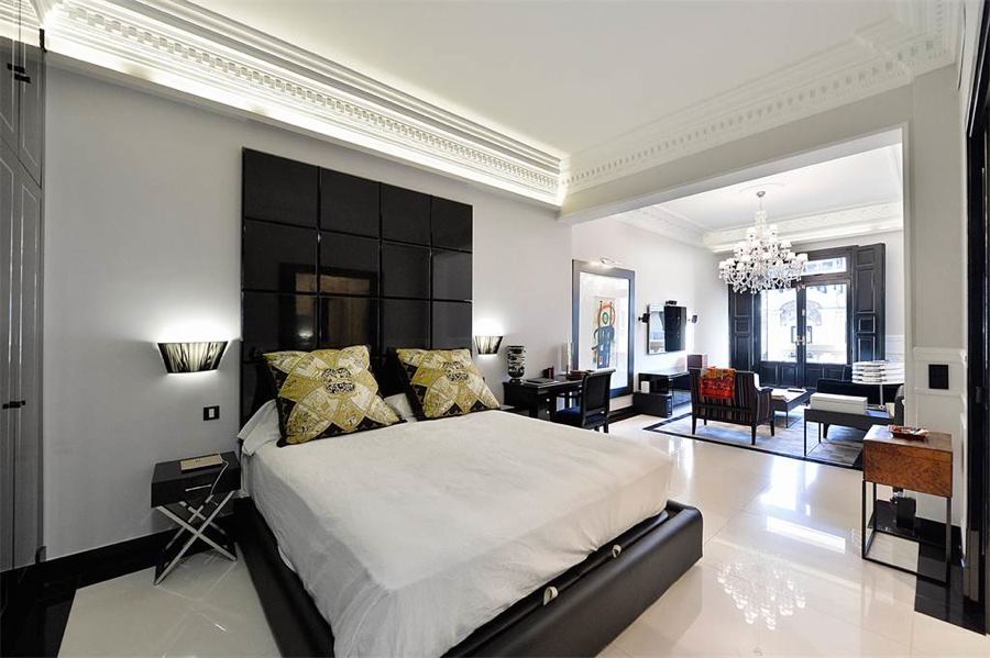 imagen 4 de Sotheby’s vende un ático de lujo y diseño en Madrid por 3.600.000 euros.