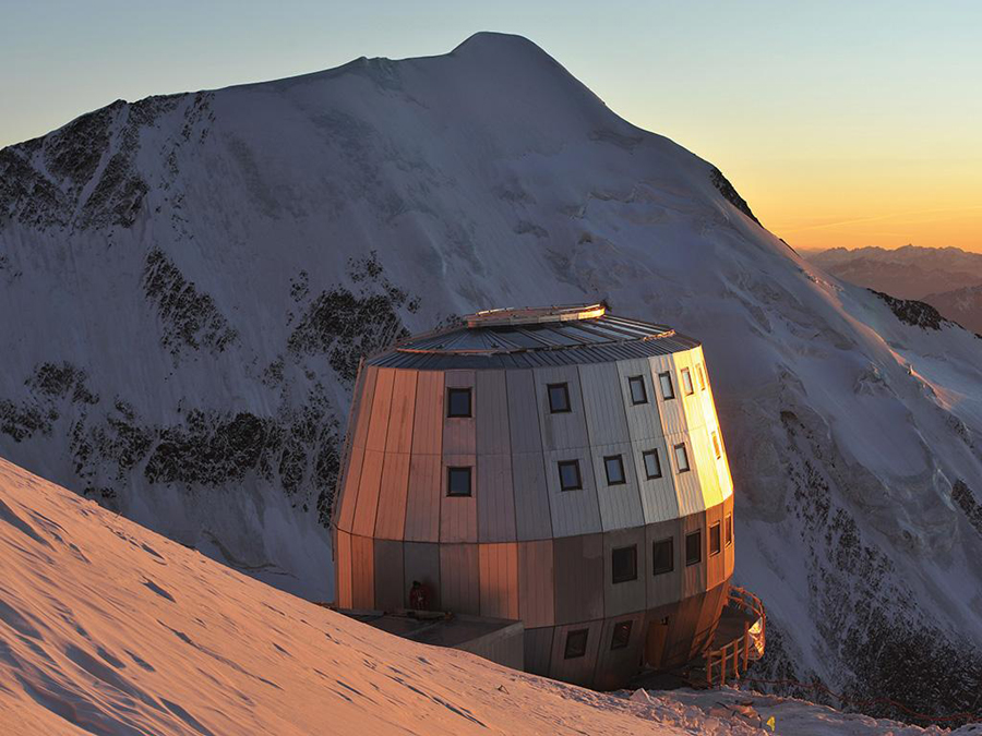 imagen 3 de Despertar con las mejores vistas jamás soñadas en los Alpes.