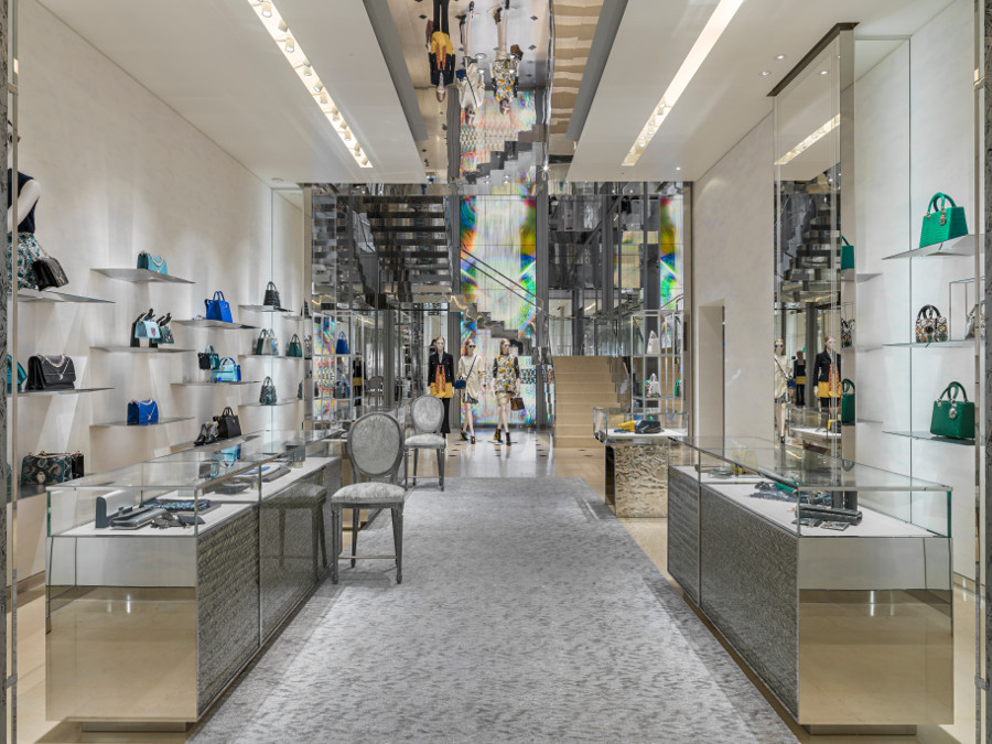 imagen 3 de Dior inaugura una nueva boutique femenina en Barcelona.