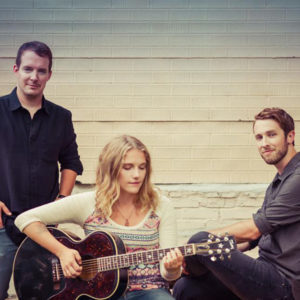 El trío de Milwaukee Dead Horses acaba de lanzar su tercer álbum.