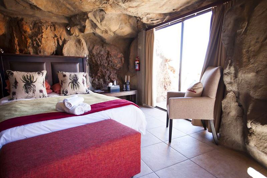 imagen 1 de Kagga Kamma, el lujo de dormir en una suite sin paredes en plena sabana africana.