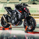 KTM Superbike 1290R 2017. Más sabe el diablo por moto que por diablo.