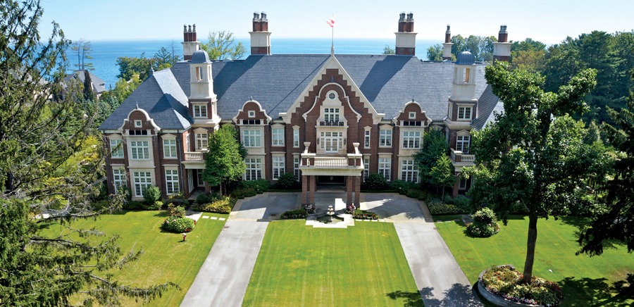 imagen 10 de La casa más cara de Canadá sigue en venta.