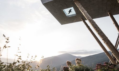 La piscina más espectacular del mundo está en los Dolomitas.