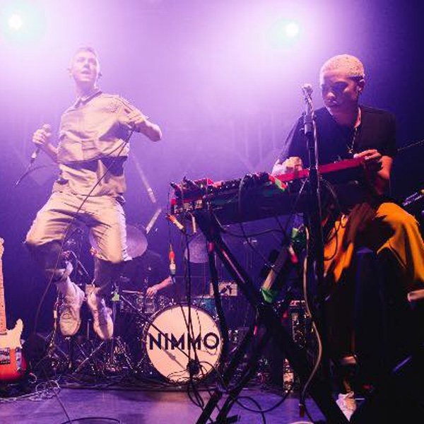 imagen 3 de ¿Te gustaba Jimmy Somerville y Bronsky Beat? Aquí tienes a Nimmo.