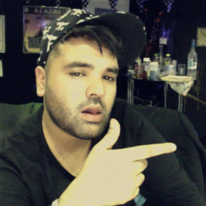 El productor conocido como Naughty Boy entrega un hit veraniego en pleno invierno.