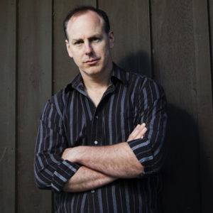 El vocalista de Bad Religion, Greg Graffin, se da un paseo por el folk.