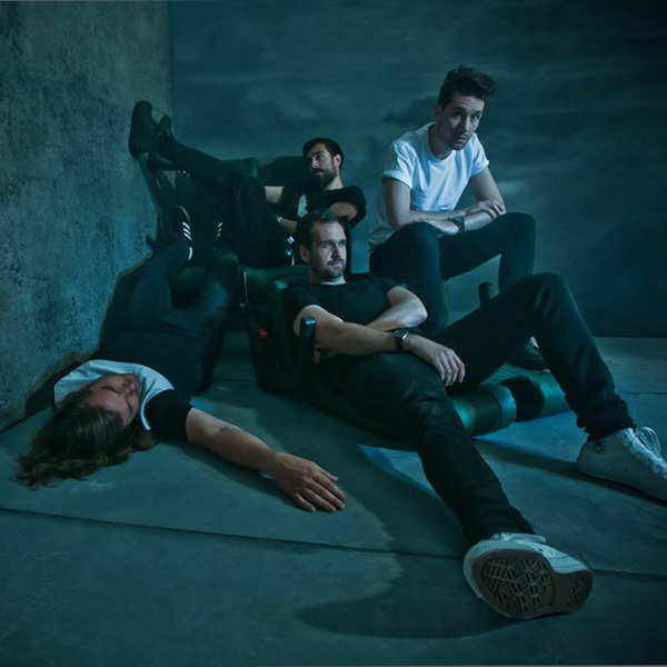 imagen 1 de Impactante videoclip del cuarteto londinense Bastille.